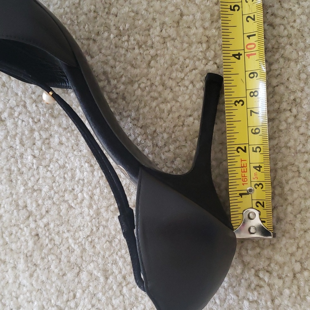 CHANEL CC LOGO FAUX PEARL STRAPS PUMPS - Picture 11 of 11